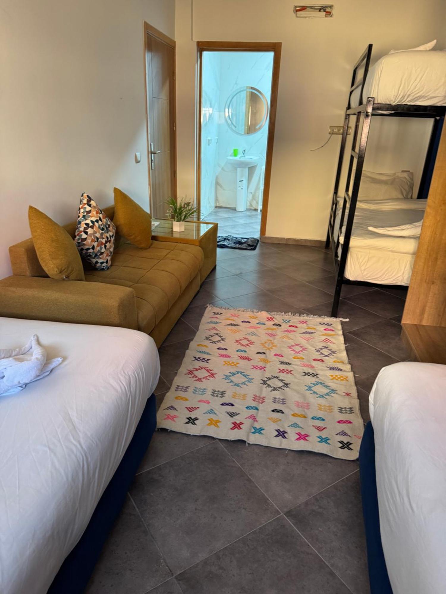 Playa Surf House Hostel Tamraght Екстериор снимка