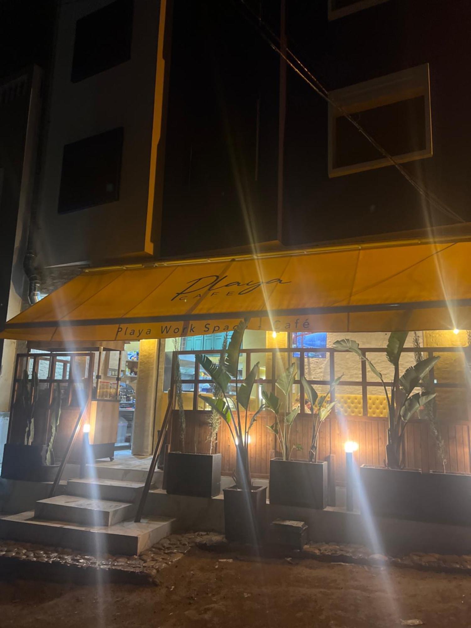 Playa Surf House Hostel Tamraght Екстериор снимка